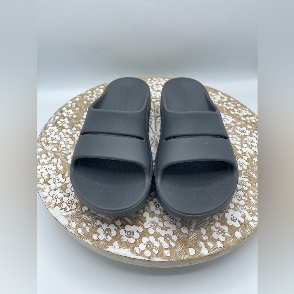 Oofos  Sandal Womens 8 Gray Slide Comfort Cushioned Ooahh Sport Foam Open Toe